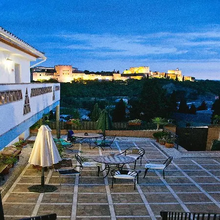 Montesclaros Apartment *