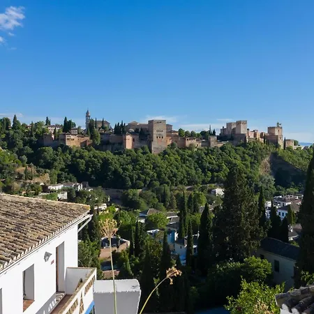 Apartment Montesclaros *