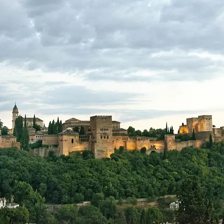 Montesclaros Apartment *